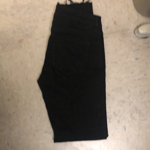 UNKNOWN BRAND BLACK SKINNY JEANS DISTRESSED AT PANT LEG 25x33 NEW 5 belt loop - Picture 2 of 4